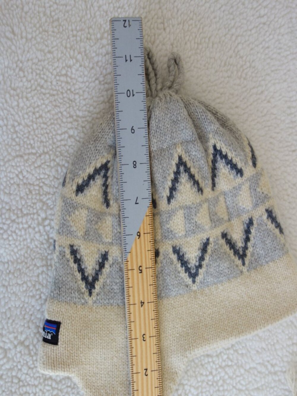 PATAGONIA Winter Wool Blend Cream Fair Isle Beanie Hat w/ ear flaps - Picture 4 of 10